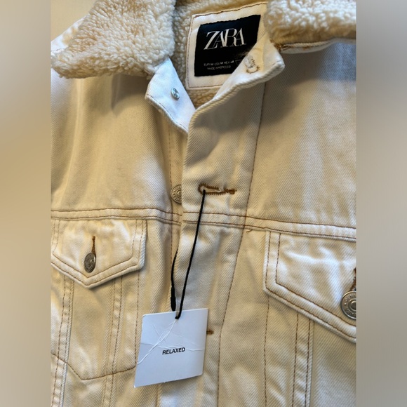 NWT Zara Sherpa White Denim Relaxed Fit Jacket - Picture 4 of 16